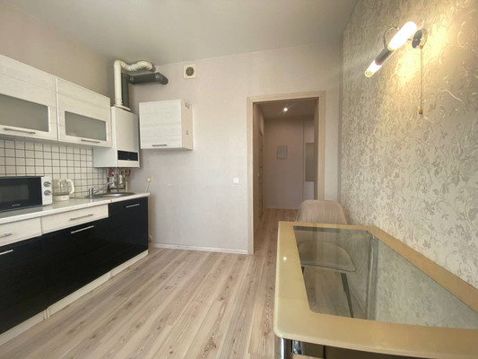 Продам однокомнатную (1-комн.) квартиру, Югорская ул, 18, Ханты-Мансийск г