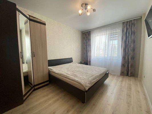 Продам однокомнатную (1-комн.) квартиру, Югорская ул, 18, Ханты-Мансийск г