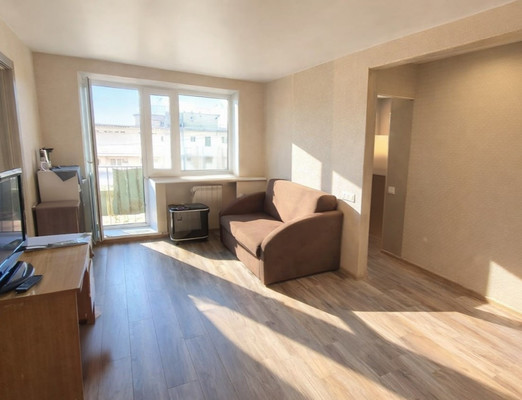 Продам двухкомнатную (2-комн.) квартиру, Советская ул, 100А, Глазово д