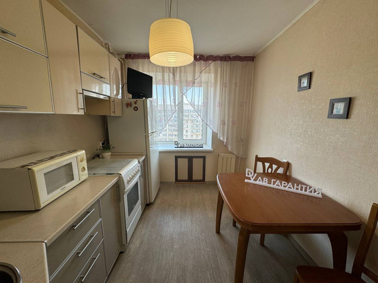 Продам трехкомнатную (3-комн.) квартиру, Первостроителей пр-кт, 15, Комсомольск-на-Амуре г