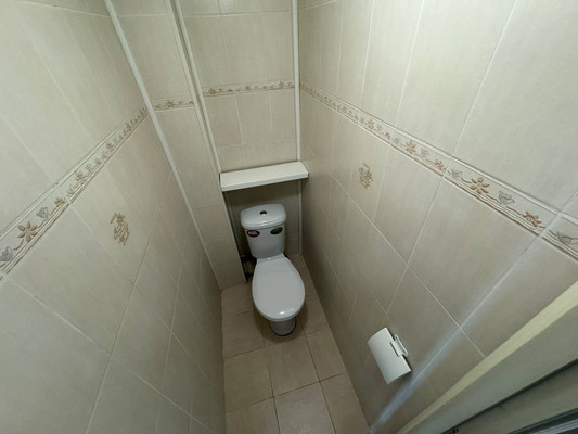 Продам трехкомнатную (3-комн.) квартиру, Первостроителей пр-кт, 15, Комсомольск-на-Амуре г