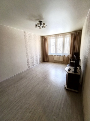 Продам однокомнатную (1-комн.) квартиру, Молостовых ул, 11к1, Москва г