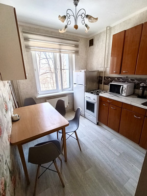 Продам однокомнатную (1-комн.) квартиру, Молостовых ул, 11к1, Москва г