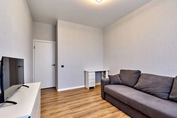 Продам однокомнатную (1-комн.) квартиру, Воронежская ул, 47/14, Краснодар г