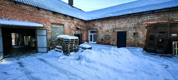 Сдам коммерческое помещение 1 000 м2, Рабочего Штаба ул, 102, Иркутск г