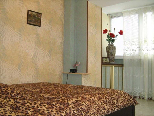 Продам однокомнатную (1-комн.) квартиру, Козихинский Б. пер, 9, Москва г