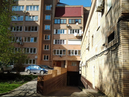 Продам однокомнатную (1-комн.) квартиру, Козихинский Б. пер, 9, Москва г