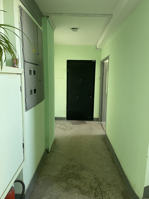 Продам двухкомнатную (2-комн.) квартиру, Менжинского ул, 23к1, Москва г