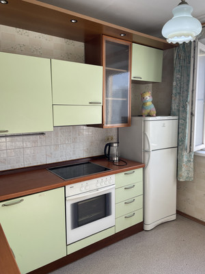 Продам двухкомнатную (2-комн.) квартиру, Менжинского ул, 23к1, Москва г