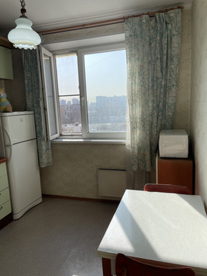 Продам двухкомнатную (2-комн.) квартиру, Менжинского ул, 23к1, Москва г