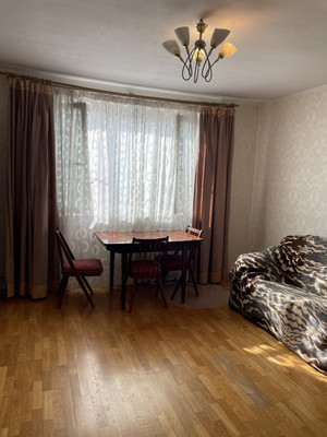 Продам двухкомнатную (2-комн.) квартиру, Менжинского ул, 23к1, Москва г