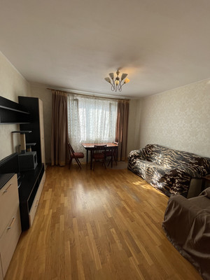 Продам двухкомнатную (2-комн.) квартиру, Менжинского ул, 23к1, Москва г