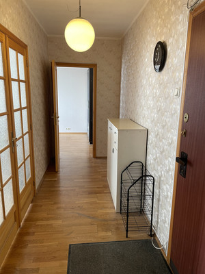 Продам двухкомнатную (2-комн.) квартиру, Менжинского ул, 23к1, Москва г