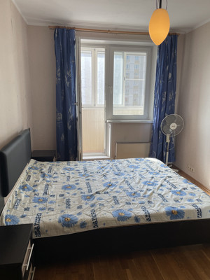 Продам двухкомнатную (2-комн.) квартиру, Менжинского ул, 23к1, Москва г