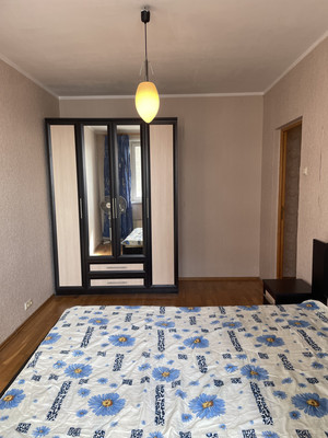 Продам двухкомнатную (2-комн.) квартиру, Менжинского ул, 23к1, Москва г