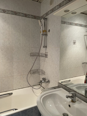 Продам двухкомнатную (2-комн.) квартиру, Менжинского ул, 23к1, Москва г