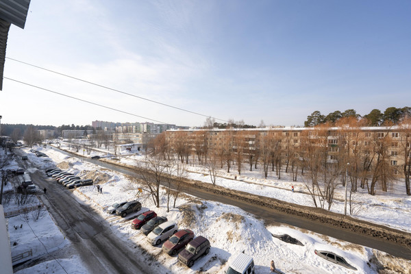 Продам двухкомнатную (2-комн.) квартиру, Волгодонская ул, 9, Пермь г