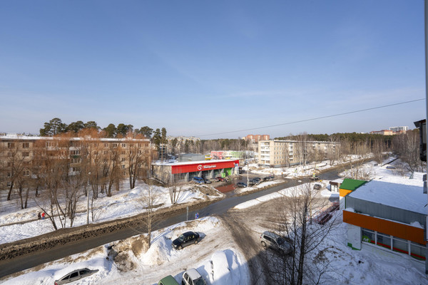 Продам двухкомнатную (2-комн.) квартиру, Волгодонская ул, 9, Пермь г