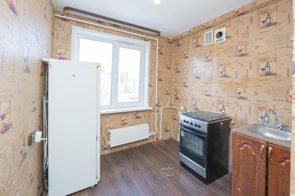 Продам двухкомнатную (2-комн.) квартиру, Волгодонская ул, 9, Пермь г