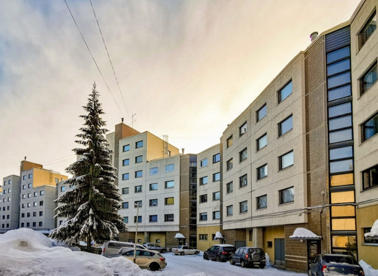 Продам однокомнатную (1-комн.) квартиру, Героев ул, 2, Костомукша г