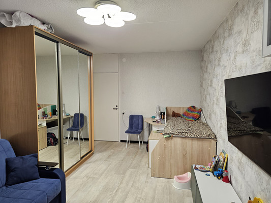 Продам однокомнатную (1-комн.) квартиру, Героев ул, 2, Костомукша г