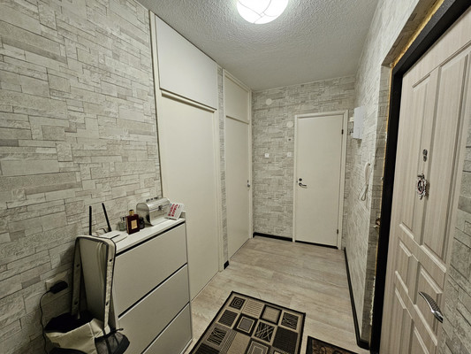 Продам однокомнатную (1-комн.) квартиру, Героев ул, 2, Костомукша г