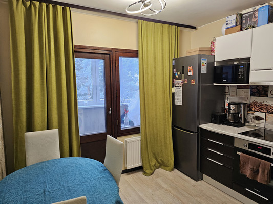 Продам однокомнатную (1-комн.) квартиру, Героев ул, 2, Костомукша г