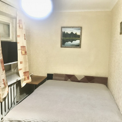 Продам двухкомнатную (2-комн.) квартиру, Октябрьская ул, 25, Мурманск г