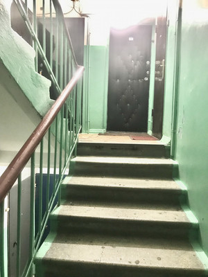 Продам двухкомнатную (2-комн.) квартиру, Октябрьская ул, 25, Мурманск г