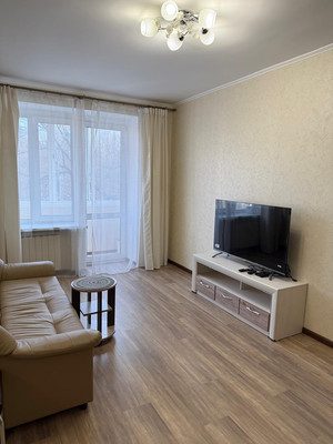 Сдам двухкомнатную (2-комн.) квартиру, Михайлова ул, 7, Москва г