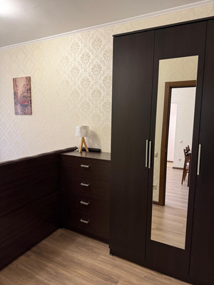 Сдам двухкомнатную (2-комн.) квартиру, Михайлова ул, 7, Москва г