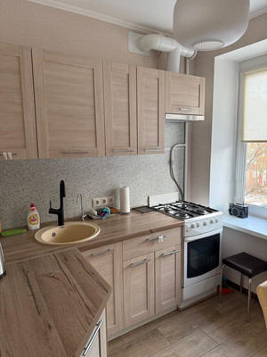 Сдам двухкомнатную (2-комн.) квартиру, Михайлова ул, 7, Москва г