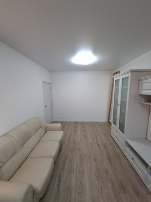 Сдам двухкомнатную (2-комн.) квартиру, 14, Заречный п