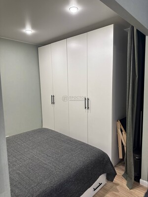 Продам однокомнатную (1-комн.) квартиру, Днепропетровская ул, 3к4, Москва г