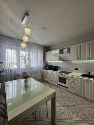 Продам трехкомнатную (3-комн.) квартиру, Рождественский мкр, 6, Иваново г