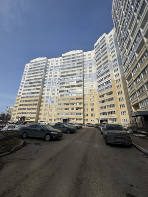 Продам трехкомнатную (3-комн.) квартиру, Рождественский мкр, 6, Иваново г