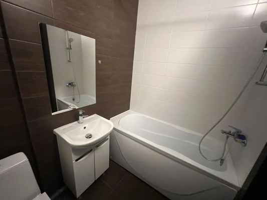 Продам однокомнатную (1-комн.) квартиру, Батальная ул, 98, Калининград г