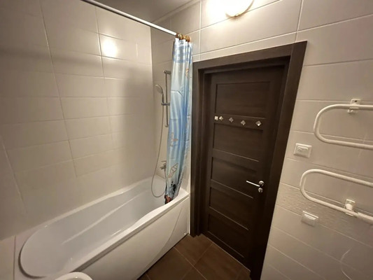 Продам однокомнатную (1-комн.) квартиру, Батальная ул, 98, Калининград г