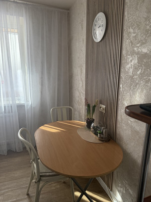 Продам двухкомнатную (2-комн.) квартиру, Ижорского Батальона ул, 16, Колпино г