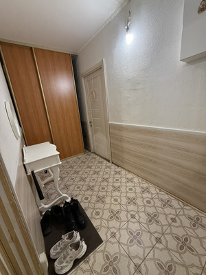 Продам двухкомнатную (2-комн.) квартиру, Ижорского Батальона ул, 16, Колпино г