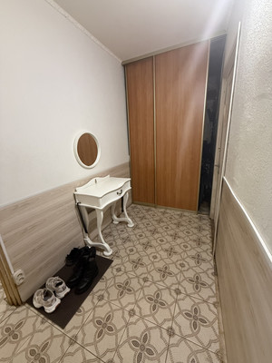 Продам двухкомнатную (2-комн.) квартиру, Ижорского Батальона ул, 16, Колпино г