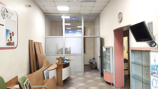 Сдам коммерческое помещение 196 м2, Старокачаловская ул, 6, Москва г