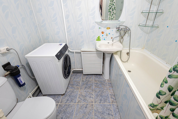 Продам двухкомнатную (2-комн.) квартиру, Садовая ул, 2, Ханты-Мансийск г