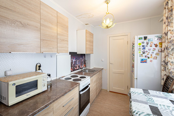 Продам двухкомнатную (2-комн.) квартиру, Садовая ул, 2, Ханты-Мансийск г