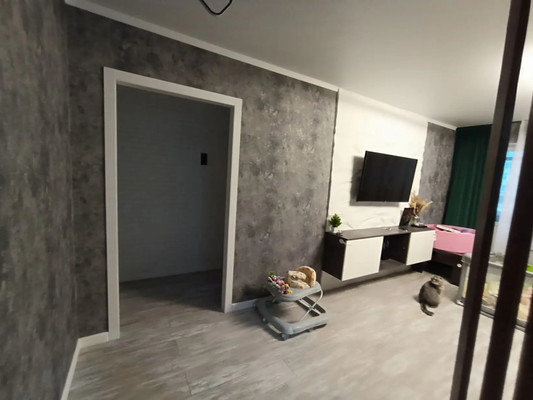 Продам трехкомнатную (3-комн.) квартиру, Курчатова пр-кт, 55, Волгодонск г