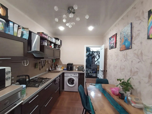 Продам трехкомнатную (3-комн.) квартиру, Курчатова пр-кт, 55, Волгодонск г