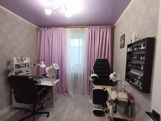 Продам трехкомнатную (3-комн.) квартиру, Курчатова пр-кт, 55, Волгодонск г