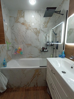 Продам трехкомнатную (3-комн.) квартиру, Курчатова пр-кт, 55, Волгодонск г