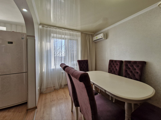 Продам двухкомнатную (2-комн.) квартиру, Ленина ул, 34, Славянск-на-Кубани г