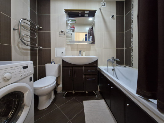 Продам двухкомнатную (2-комн.) квартиру, Ленина ул, 34, Славянск-на-Кубани г